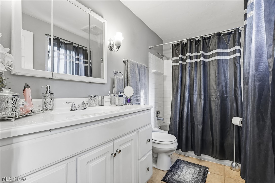 10717 Penfield Avenue Garfield Heights OH 44125