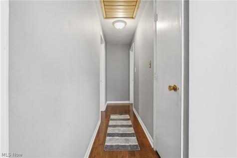 10717 Penfield Avenue Garfield Heights OH 44125
