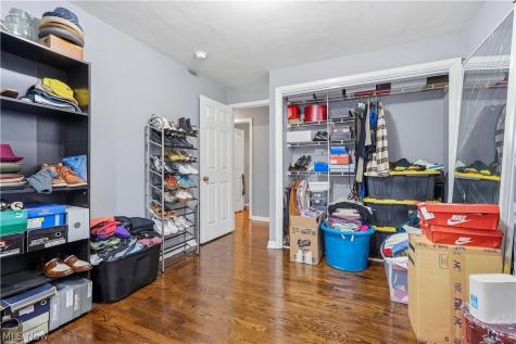 10717 Penfield Avenue Garfield Heights OH 44125