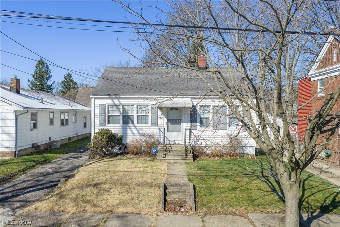 586 Lindell Street Akron OH 44305