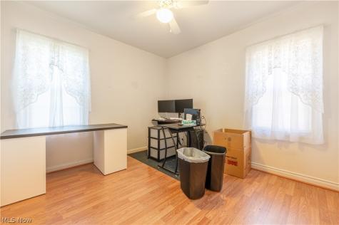 586 Lindell Street Akron OH 44305
