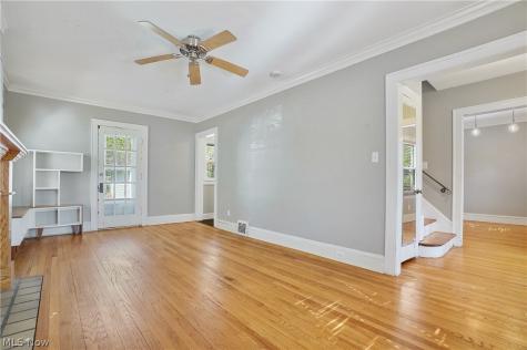 1620 Maple Road Cleveland Heights OH 44121