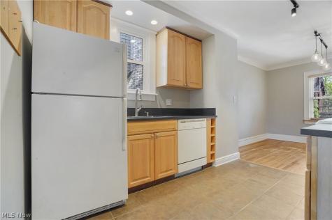 1620 Maple Road Cleveland Heights OH 44121