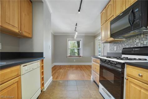 1620 Maple Road Cleveland Heights OH 44121