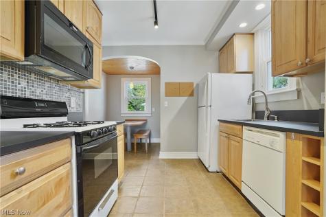 1620 Maple Road Cleveland Heights OH 44121