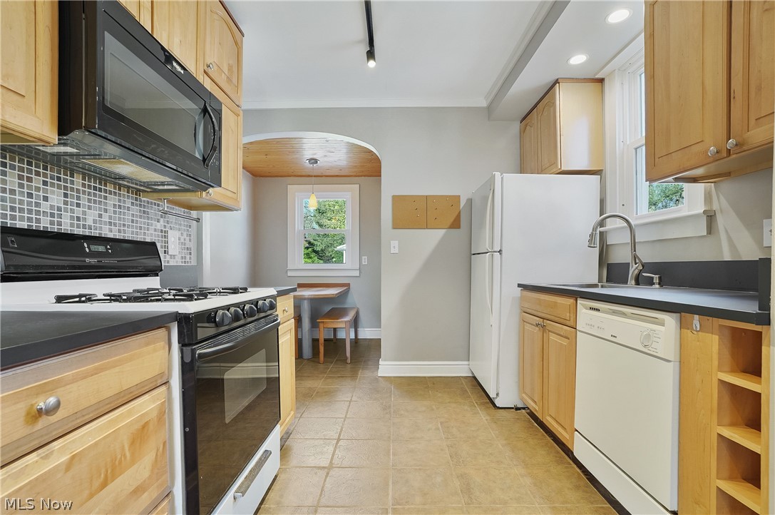 1620 Maple Road Cleveland Heights OH 44121