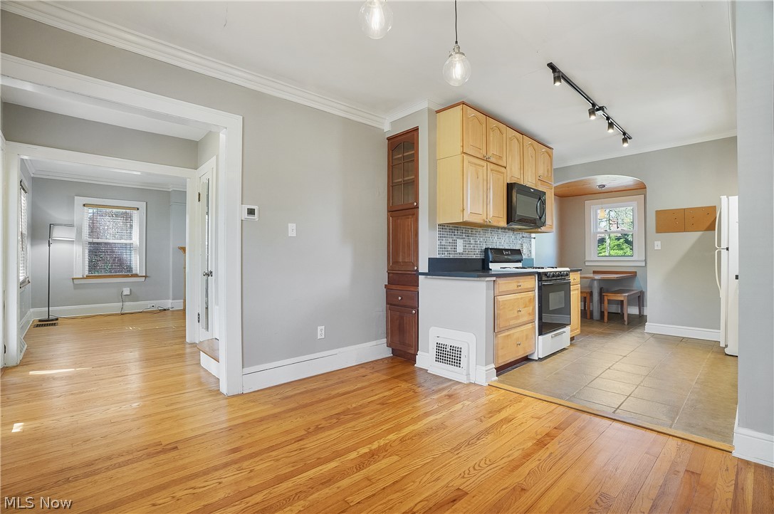 1620 Maple Road Cleveland Heights OH 44121
