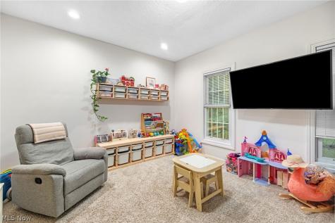 6342 Manchester Road New Franklin OH 44216