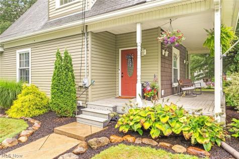 6342 Manchester Road New Franklin OH 44216