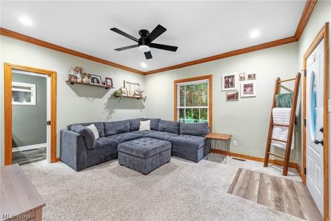 6342 Manchester Road New Franklin OH 44216