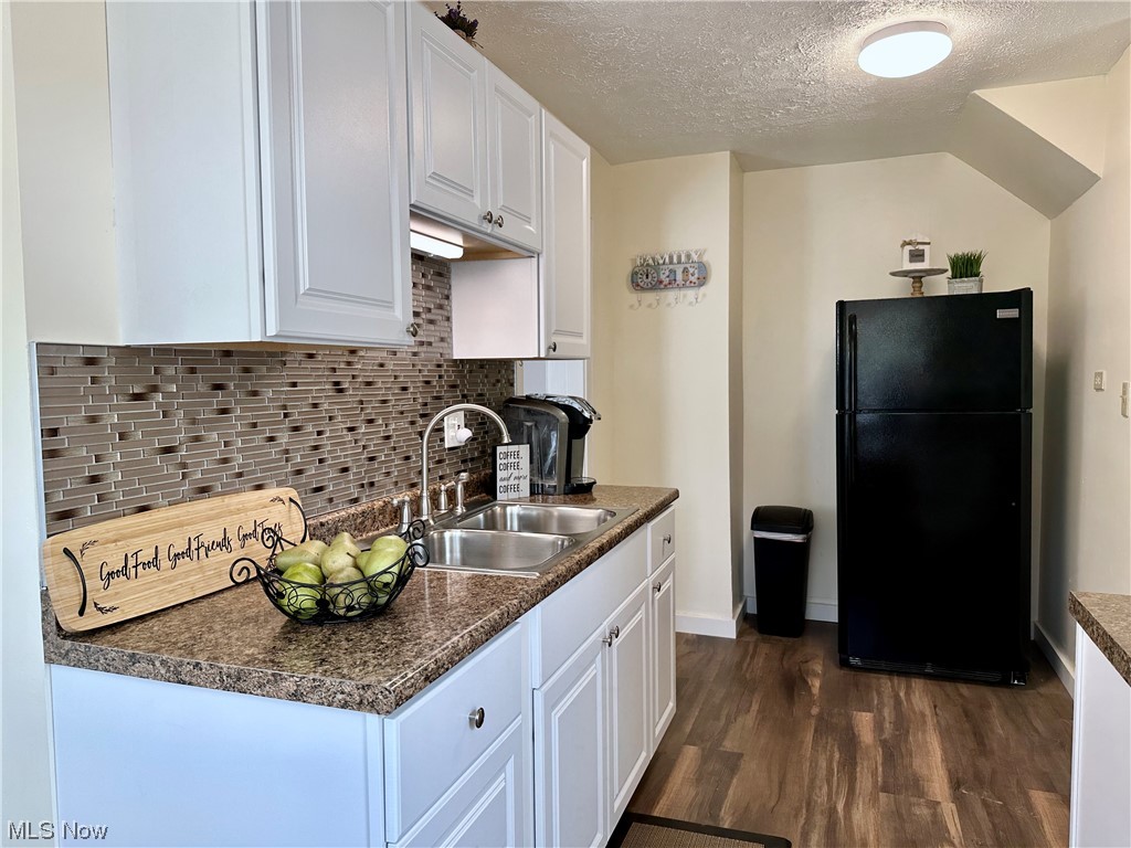 4003 Yorkshire Avenue Parma OH 44134