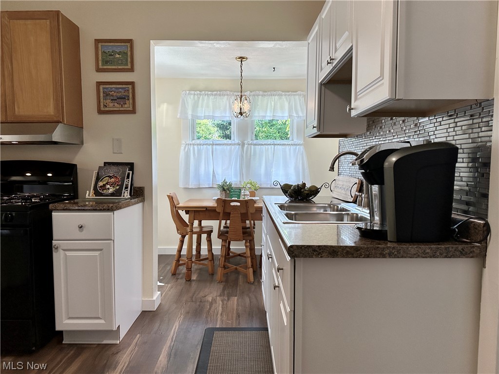 4003 Yorkshire Avenue Parma OH 44134