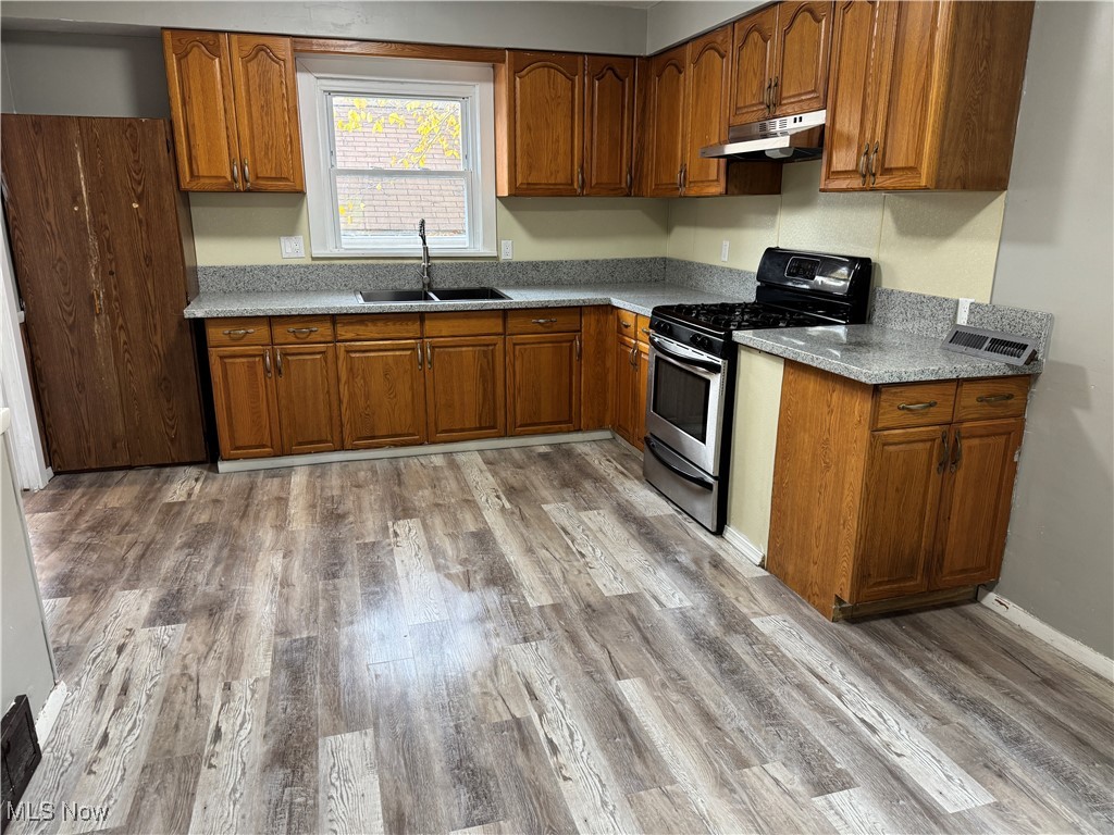 1574 East Avenue Akron OH 44314