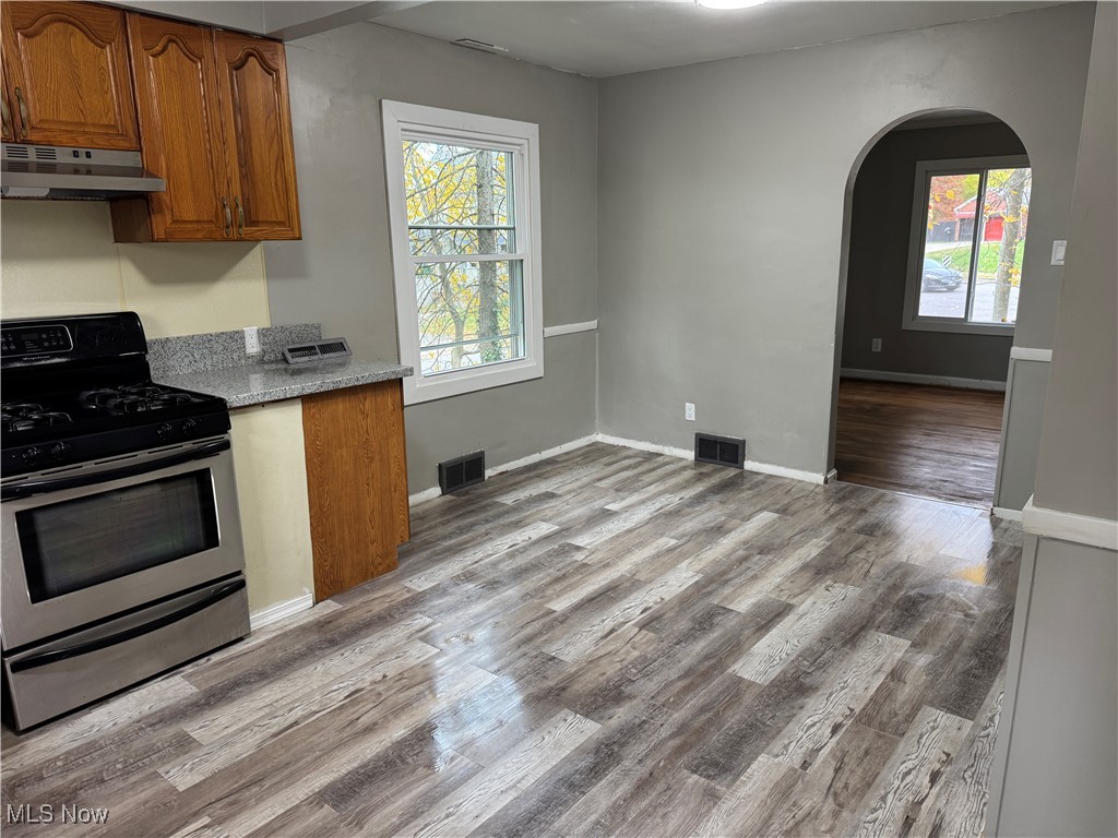 1574 East Avenue Akron OH 44314