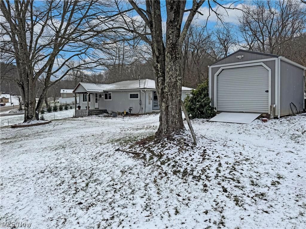 44383 Y And O Road Wellsville OH 43968