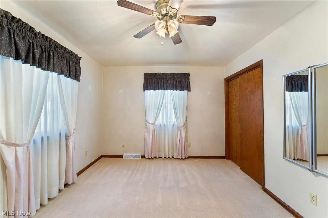 1827 Brockton Drive Austintown OH 44511