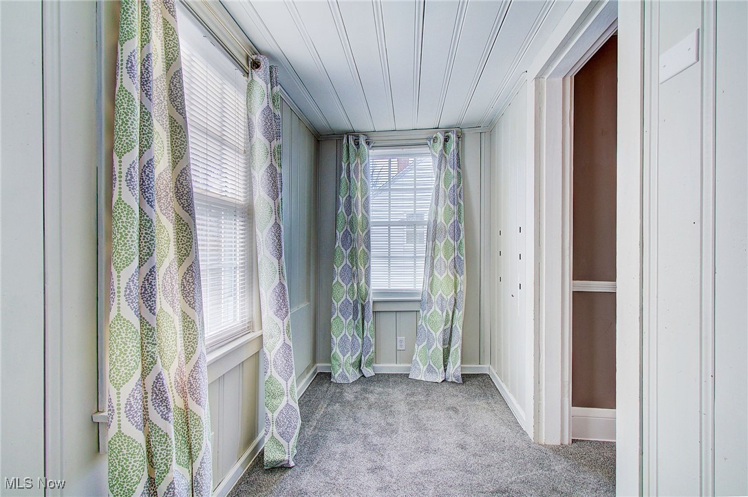 572 Aqueduct Street Akron OH 44303