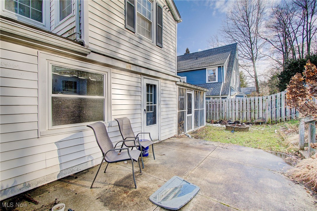 572 Aqueduct Street Akron OH 44303