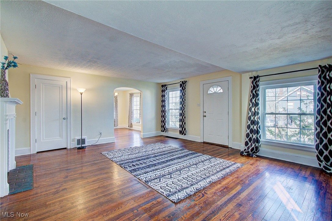 572 Aqueduct Street Akron OH 44303