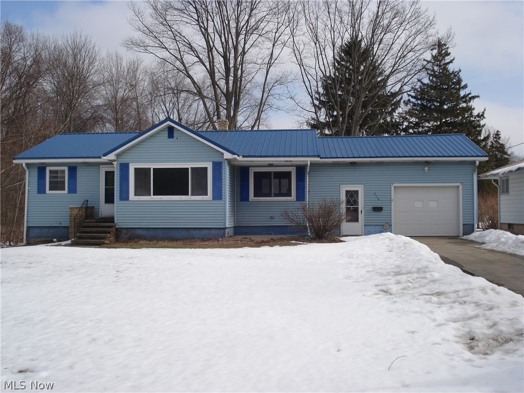 716 Chestnut Street Conneaut OH 44030