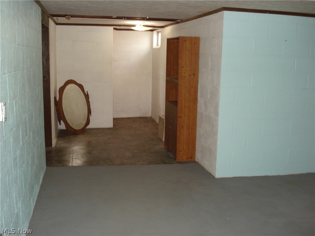 716 Chestnut Street Conneaut OH 44030