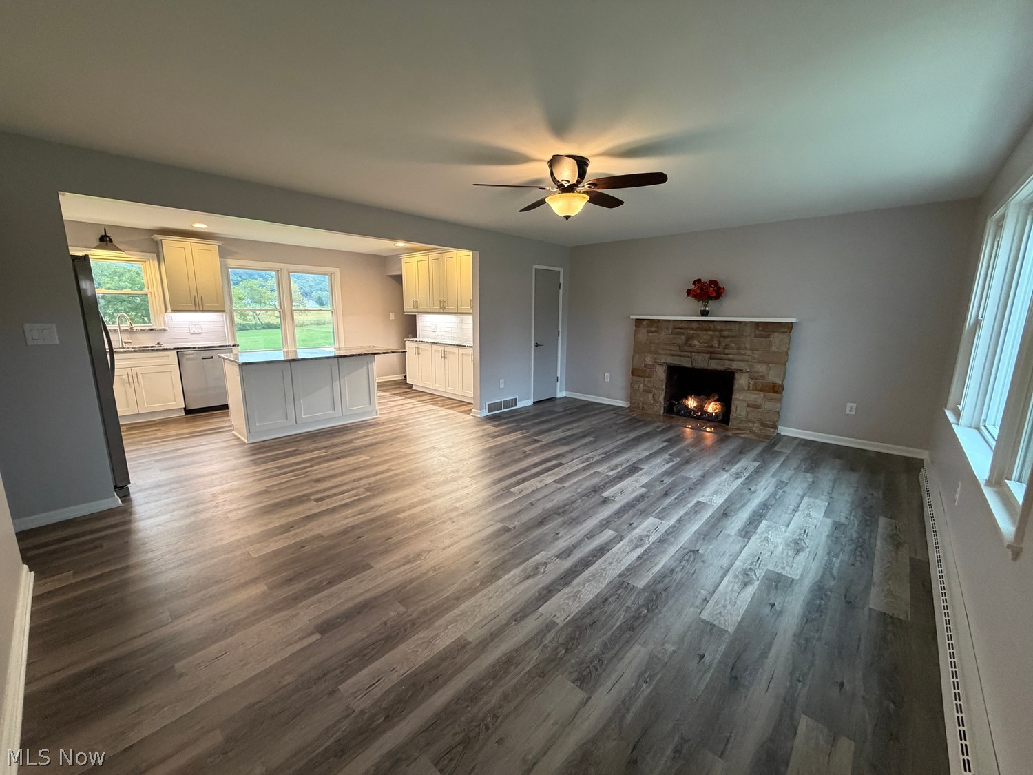 1961 Possum Hollow Road SE New Philadelphia OH 44663