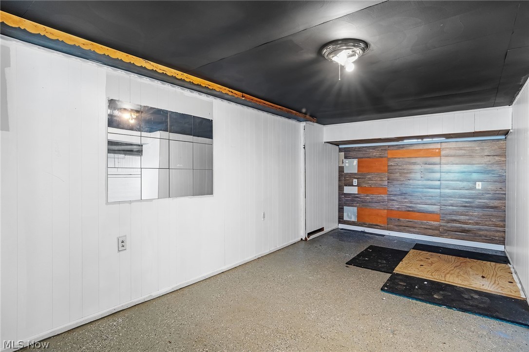 12204 Wayland Avenue Cleveland OH 44111