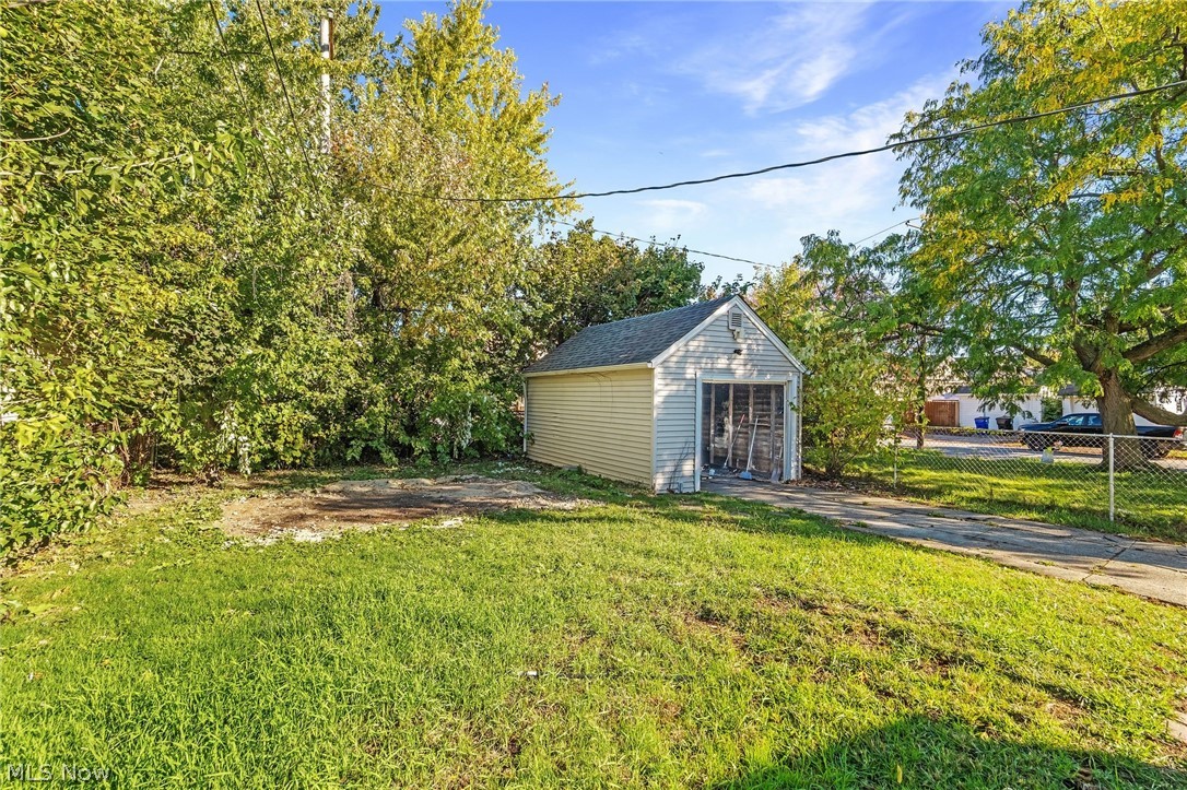 12204 Wayland Avenue Cleveland OH 44111