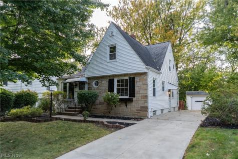 1592 Laclede Road South Euclid OH 44121