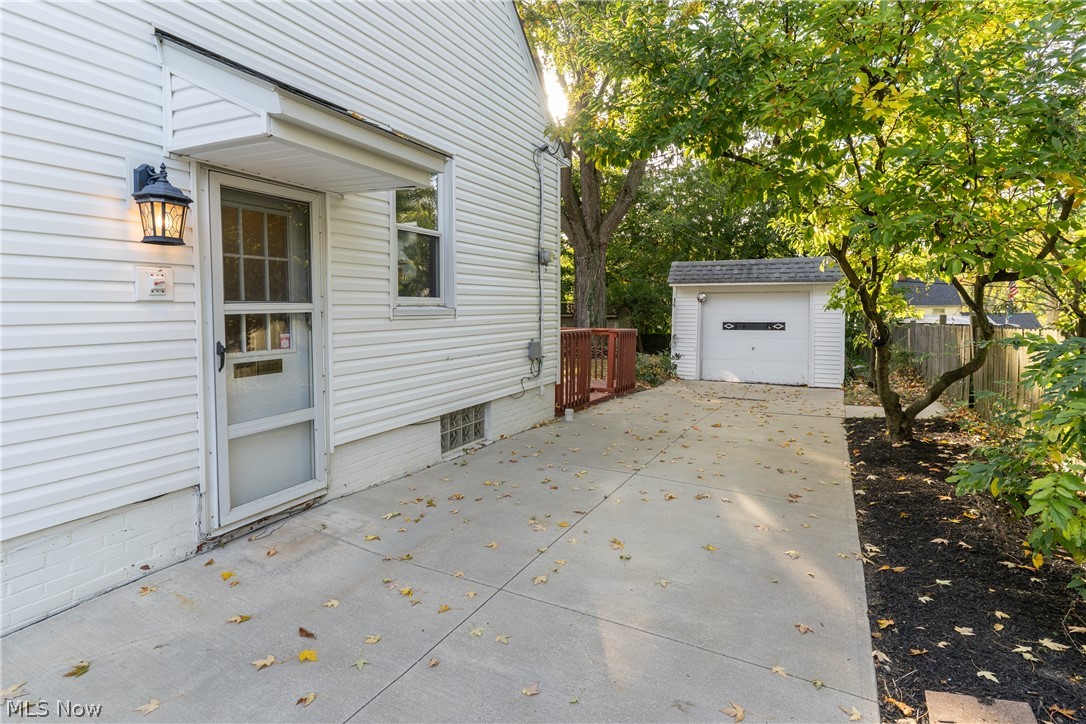 1592 Laclede Road South Euclid OH 44121