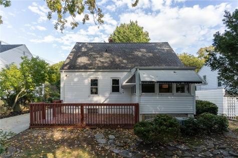 1592 Laclede Road South Euclid OH 44121