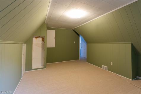 1592 Laclede Road South Euclid OH 44121