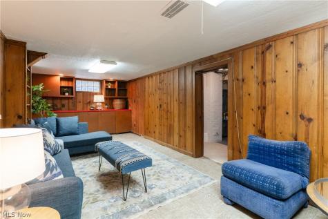 1592 Laclede Road South Euclid OH 44121
