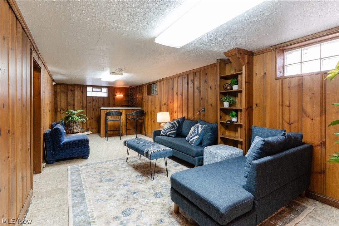 1592 Laclede Road South Euclid OH 44121