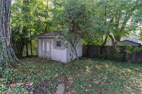 1592 Laclede Road South Euclid OH 44121