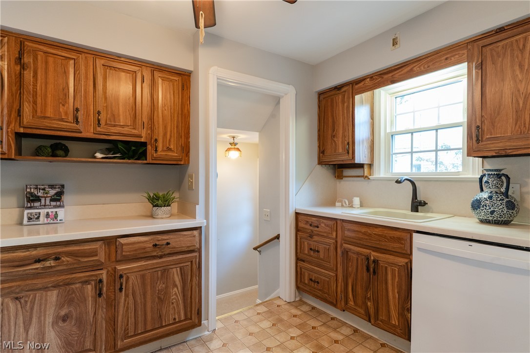 1592 Laclede Road South Euclid OH 44121