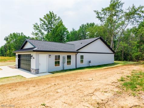 1925 Candell Avenue SW Massillon OH 44646