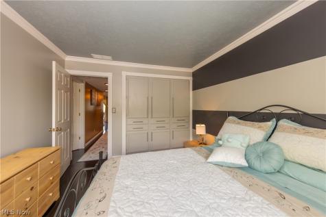 1115 Canyon View Road Sagamore Hills OH 44067
