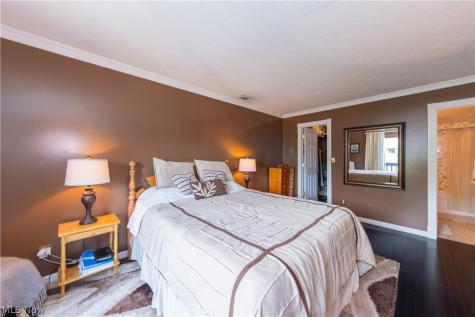1115 Canyon View Road Sagamore Hills OH 44067