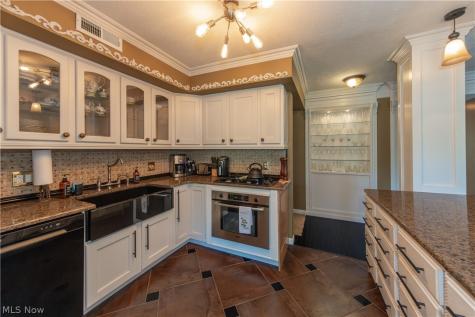 1115 Canyon View Road Sagamore Hills OH 44067