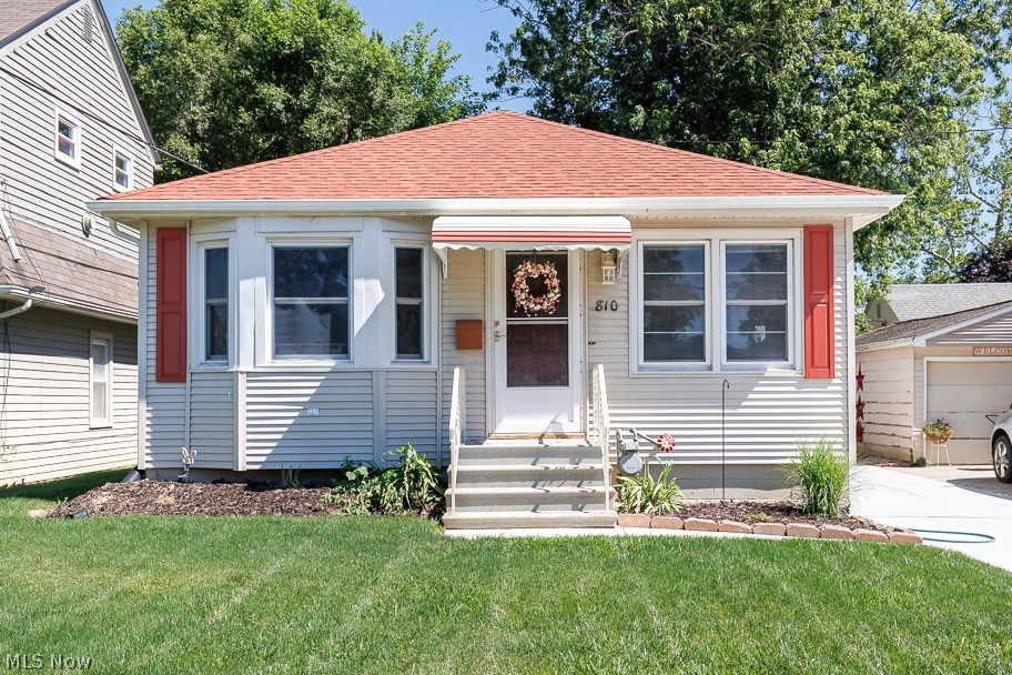 810 E Broad Street Elyria OH 44035
