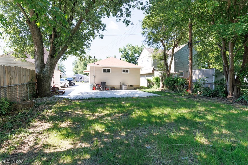 810 E Broad Street Elyria OH 44035