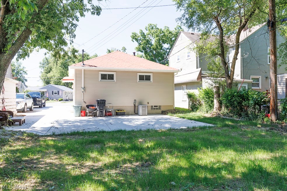 810 E Broad Street Elyria OH 44035