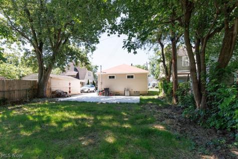 810 E Broad Street Elyria OH 44035