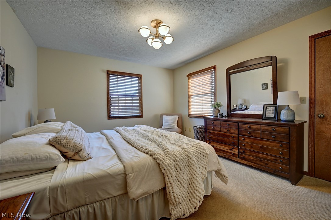 1712 Rolland Avenue NE New Philadelphia OH 44663