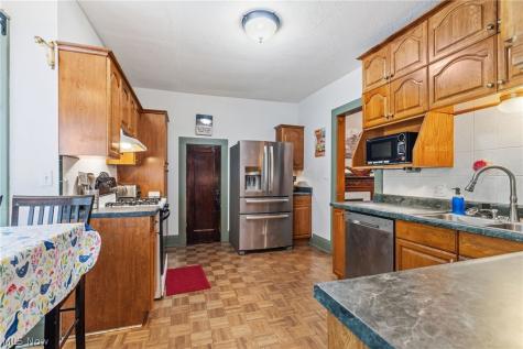 308 North Avenue NE Massillon OH 44646