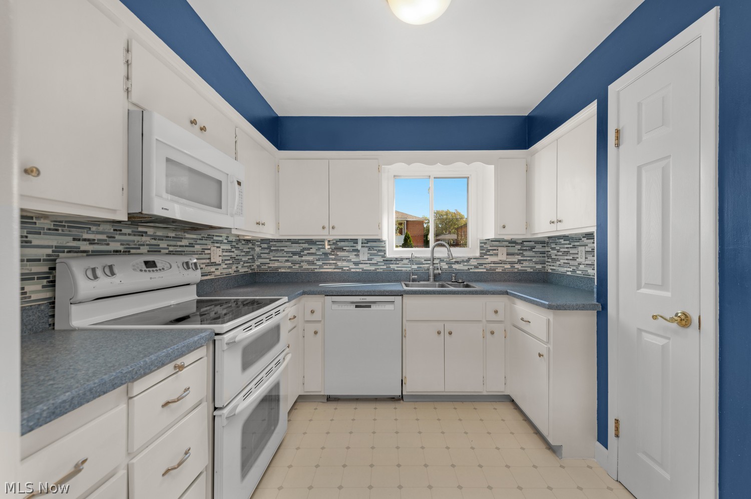 2087 Magnolia Drive Rocky River OH 44116