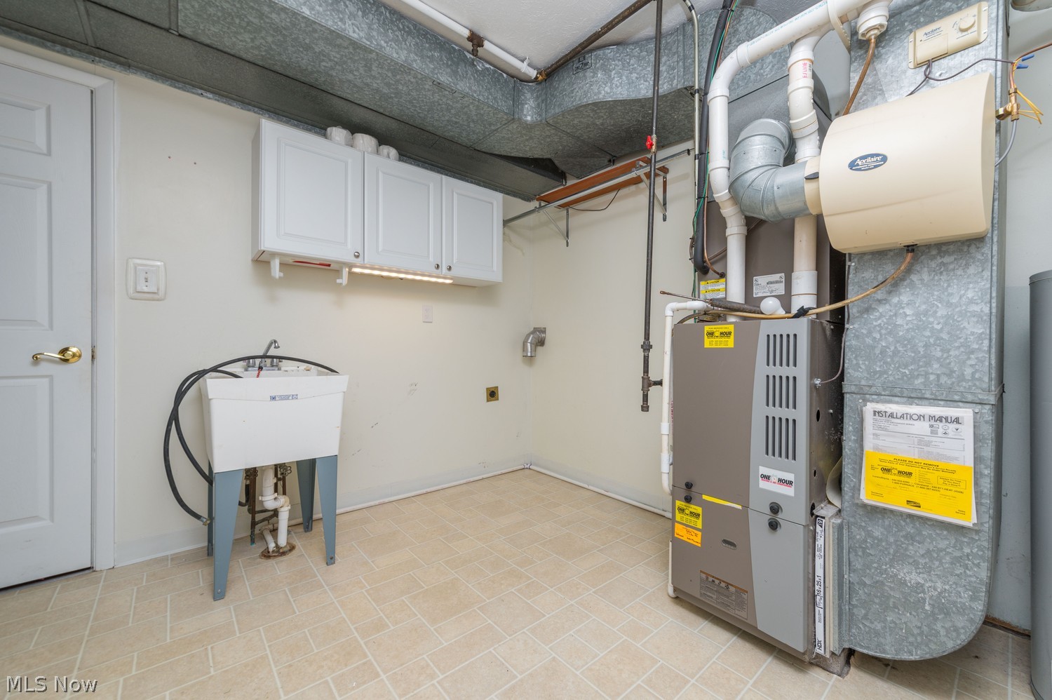 2087 Magnolia Drive Rocky River OH 44116