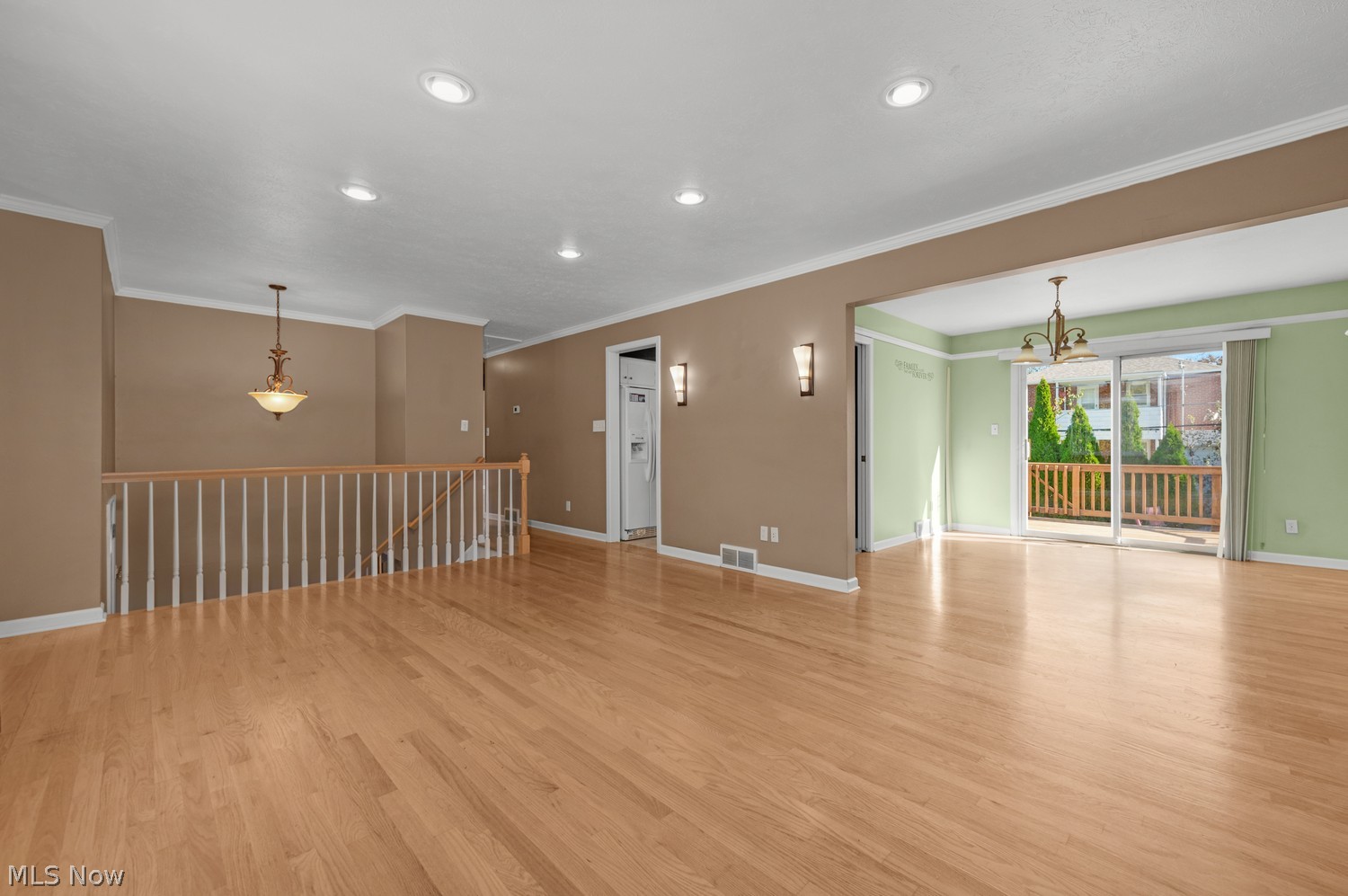 2087 Magnolia Drive Rocky River OH 44116