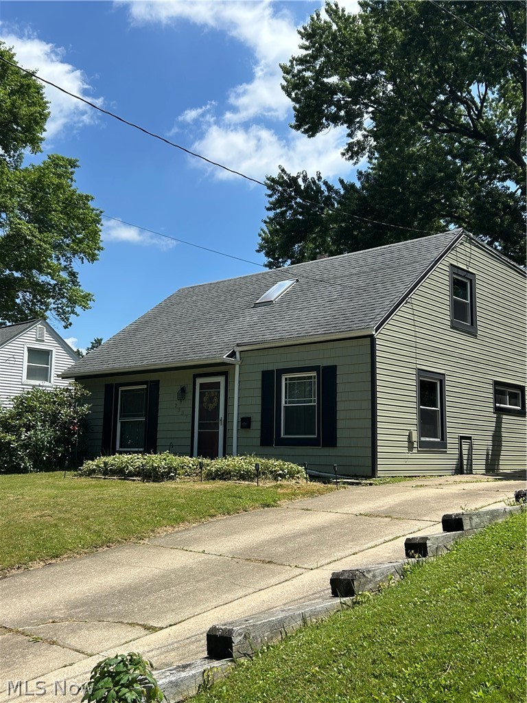 2337 Schubert Street Cuyahoga Falls OH 44221
